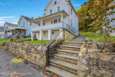 303 Spring St, Archbald, PA 18403