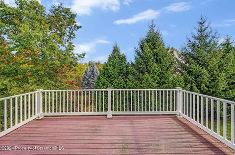 47 Sharon Dr, Moosic, PA 18507 photo 28