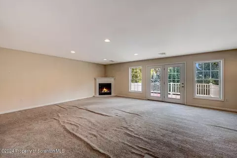 47 Sharon Dr, Moosic, PA 18507 photo 16