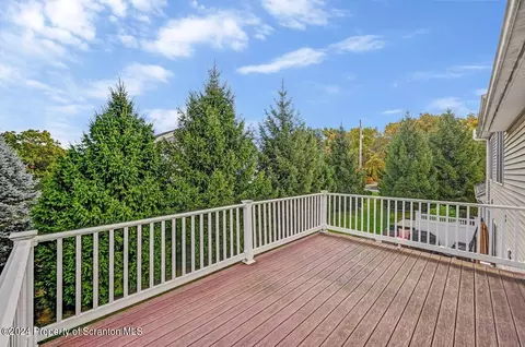 47 Sharon Dr, Moosic, PA 18507 photo 29