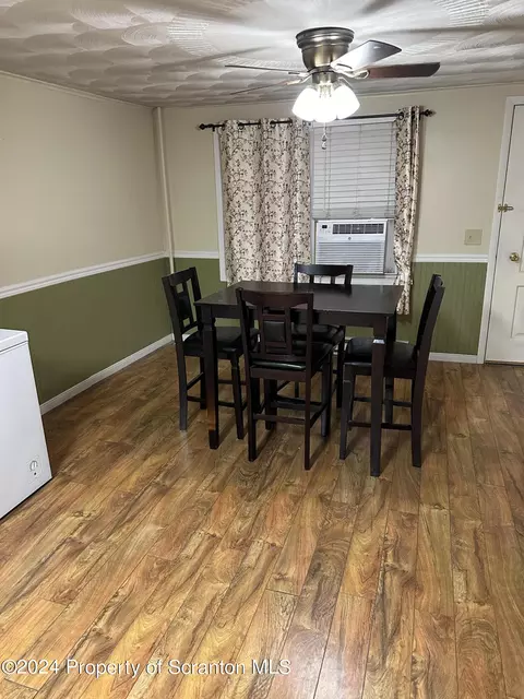 958 E Drinker St, Dunmore, PA 18512 photo 29