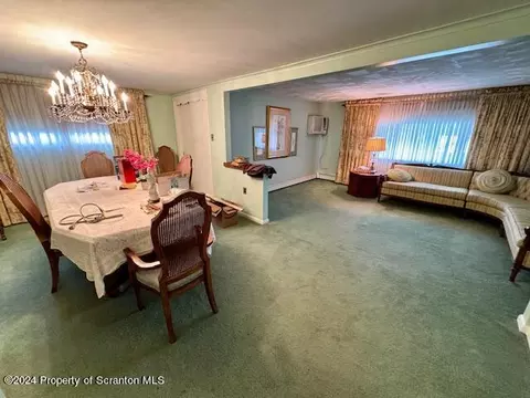 812 E Scott St, Olyphant, PA 18447 photo 11