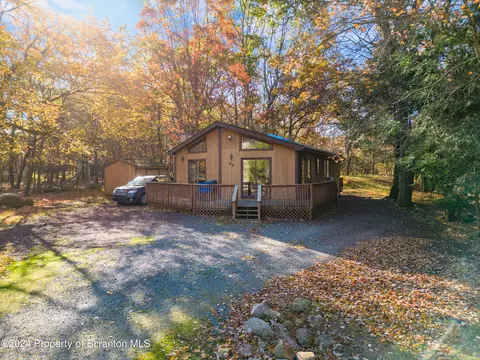 49 Parker Trl, Albrightsville, PA 18210