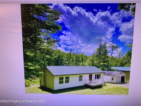 600 Ravnikar Rd, Forest City, PA 18421