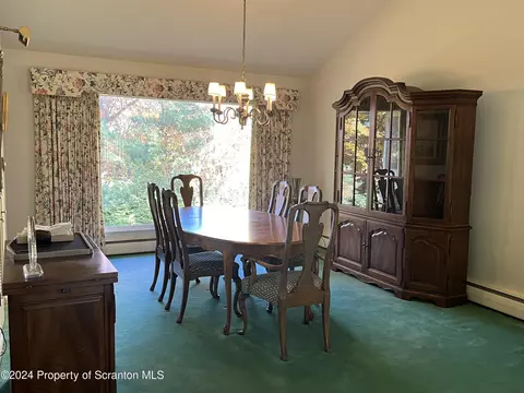 15 Leslie Dr, Scranton, PA 18505 photo 7