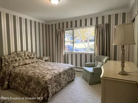 15 Leslie Dr, Scranton, PA 18505 photo 22