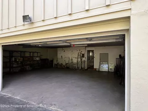 15 Leslie Dr, Scranton, PA 18505 photo 32