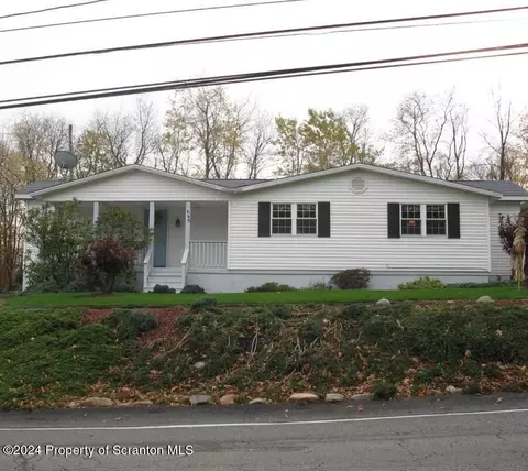 645 Oak St, Taylor, PA 18517