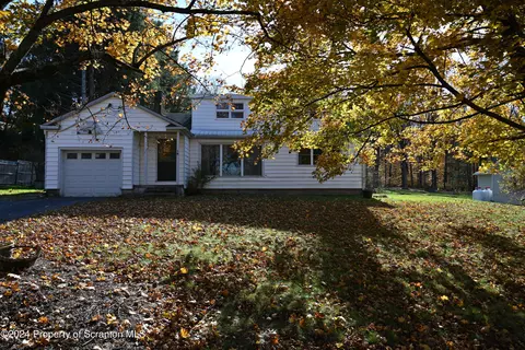 284 Lake St, Montrose, PA 18801