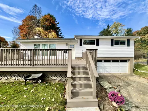 2 Spring Dr, Clarks Green, PA 18411