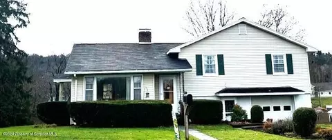 288 High School Rd, Montrose, PA 18801