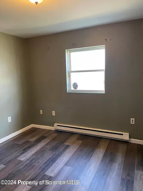 201 Railroad St, Old Forge, PA 18518 photo 5
