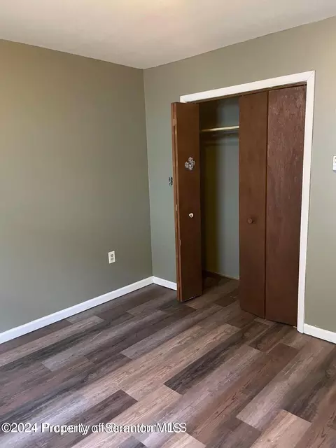 201 Railroad St, Old Forge, PA 18518 photo 7