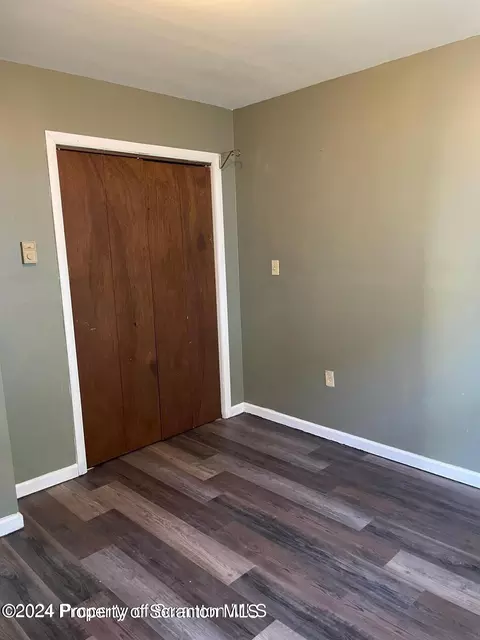 201 Railroad St, Old Forge, PA 18518 photo 6