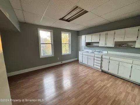 1027 Main St, Dickson City, PA 18519 photo 24
