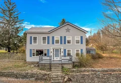 245 Creamery Rd, Jermyn, PA 18433