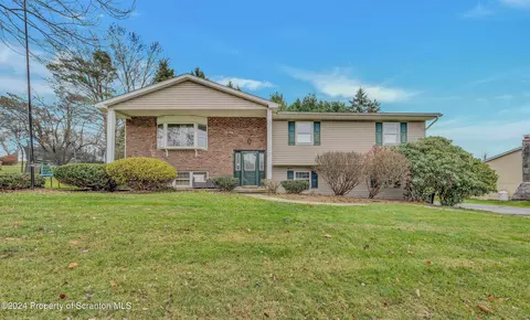 27 Concord Ave, Factoryville, PA 18419