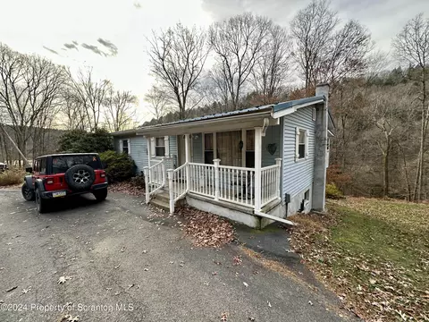 689 Shady Lane Rd, Mehoopany, PA 18629