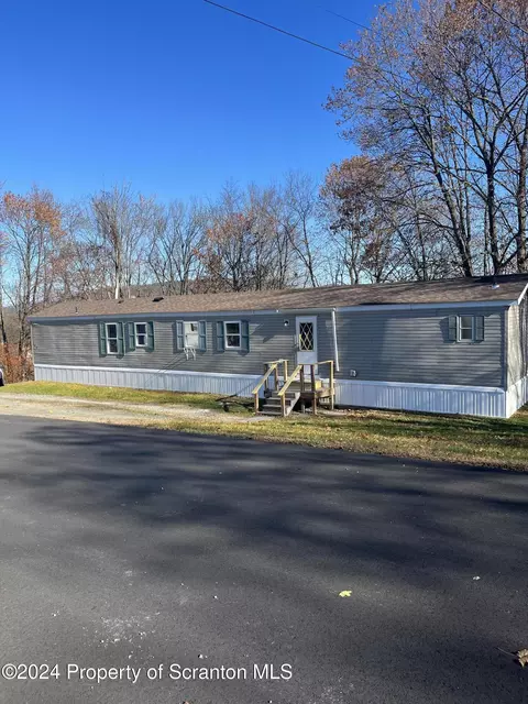 143 Lusk Ave, Hallstead, PA 18822