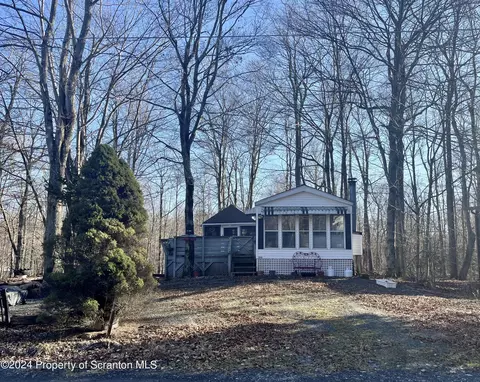 E1-88 Buckaroo Byway, Gouldsboro, PA 18424