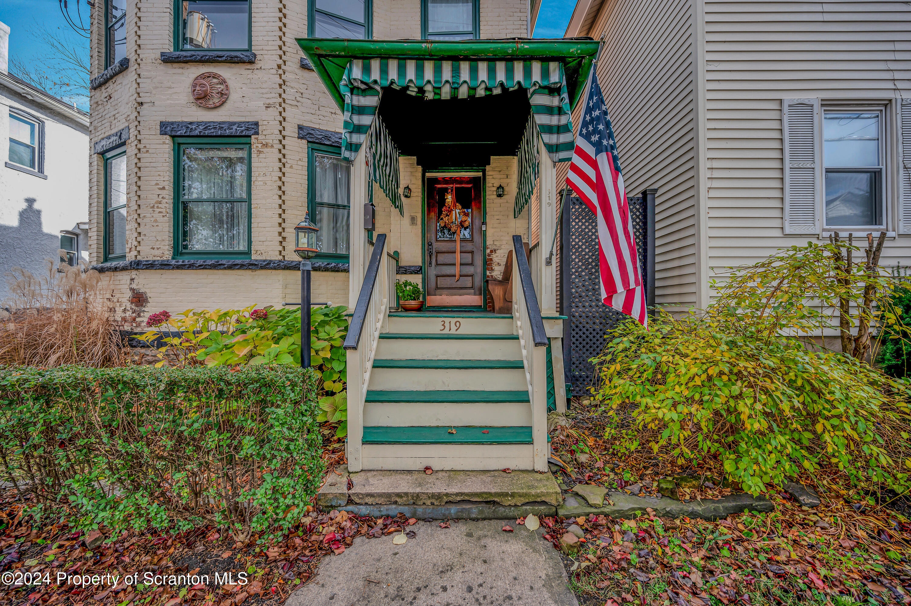 319 Prospect Ave  
