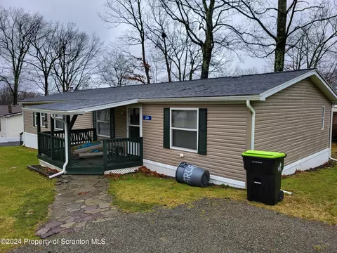 20 Hi View Dr, Jefferson Twp, PA 18436