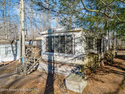 26 Cedar, Covington Twp, PA 18424