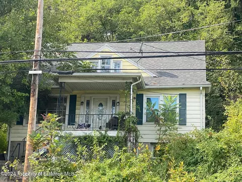 1019 W Main Street St, Plymouth, PA 18651