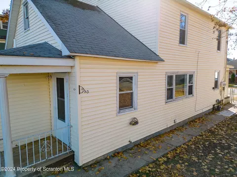 603 605 Bates St, Scranton, PA 18509 photo 2