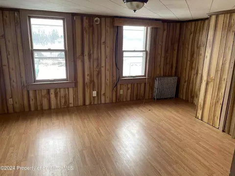 Living - 115 Thomas St, Old Forge, PA 18518 photo 1 of 3