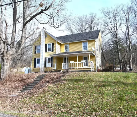 85 Mchugh Hill Rd, Great Bend, PA 18821