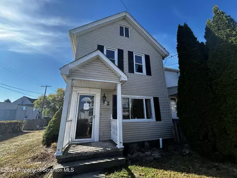 1403 Bryn Mawr St, Scranton, PA 18504