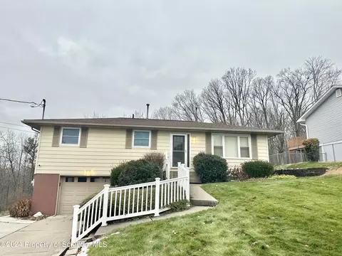 431 Lillibridge St, Peckville, PA 18452
