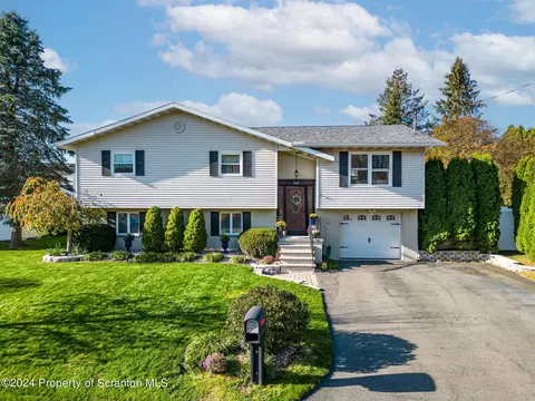 103 Parkview Dr, Clarks Summit, PA 18411