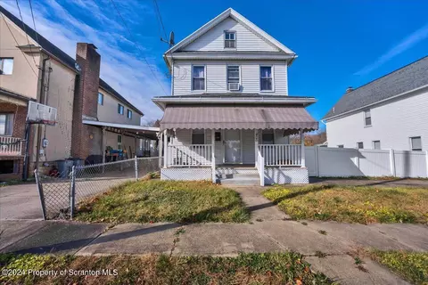 420 17th Ave, Scranton, PA 18504