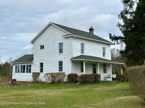 929 Finn Rd, Factoryville, PA 18419