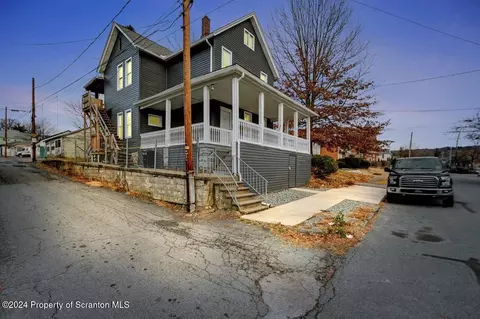 1517 Olive St, Scranton, PA 18510