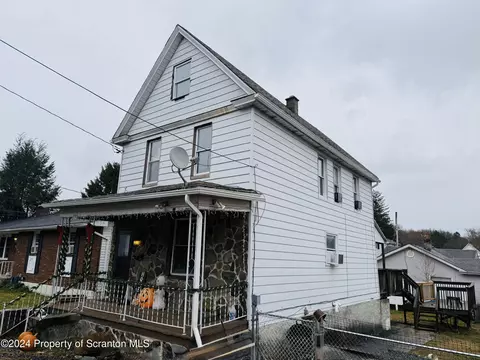 230 N Cameron Ave, Scranton, PA 18504