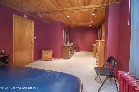Bedroom - 225 E Mountain Rd, Scranton, PA 18505 photo 1 of 6