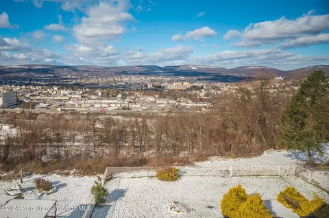 View/Area - 225 E Mountain Rd, Scranton, PA 18505 photo 2 of 3