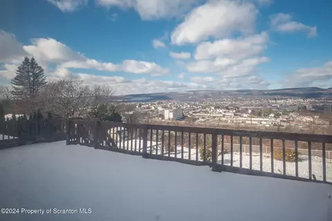 View/Area - 225 E Mountain Rd, Scranton, PA 18505 photo 1 of 3