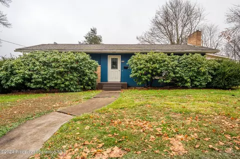 1005 W Grove St, Clarks Summit, PA 18411