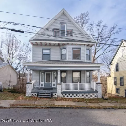1622 Roselynn St, Scranton, PA 18510