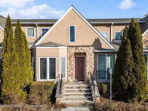 709 Green Ridge St, Scranton, PA 18509