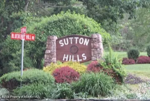 7 Blueberry Hill Rd, Shavertown, PA 18708