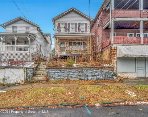238 10th Ave, Scranton, PA 18504
