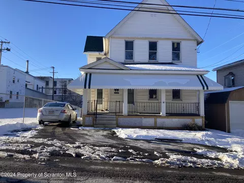 1249 Prescott Ave, Dunmore, PA 18512