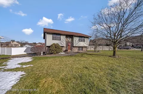 107 Winthrop St, Archbald, PA 18403