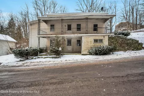 133 Shady Hill Dr, Dalton, PA 18414