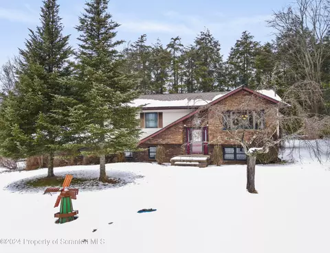 11 Kazmierski Ln, Scott Twp, PA 18447